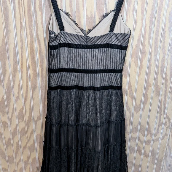 Vintage BGBG Maxazria Tulle and Black Velvet Midi Cocktail Dress Size 4 - Picture 6 of 9